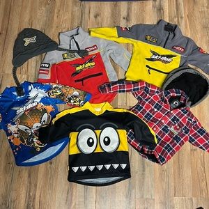 2T Skidoo clothes